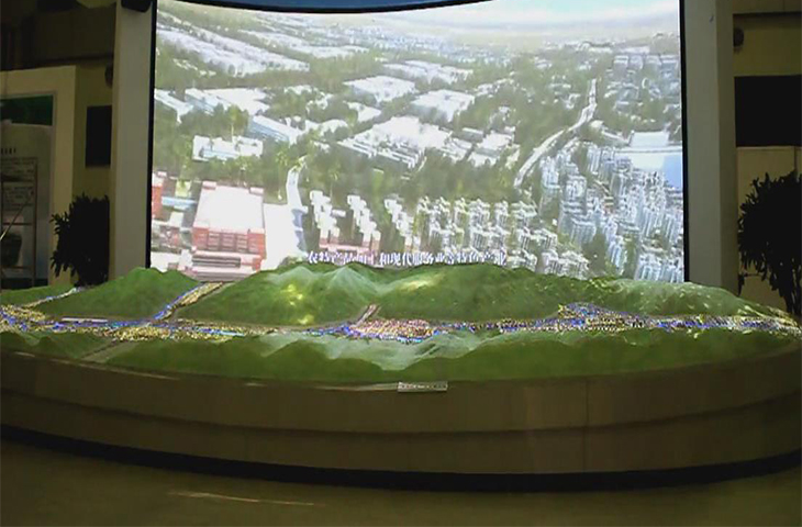 青海工業(yè)園城市規(guī)劃弧幕數字沙盤